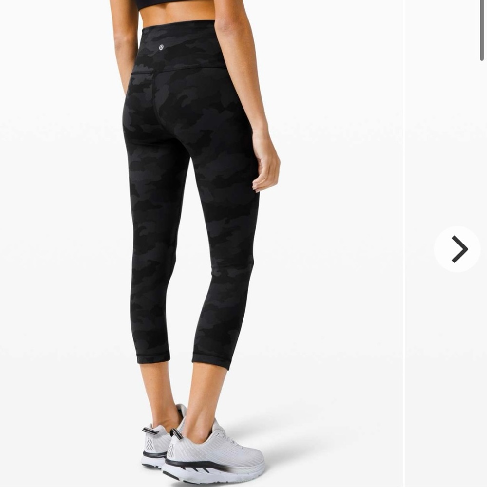 Lululemon Wunder Train HR Crop 21” Sz 4